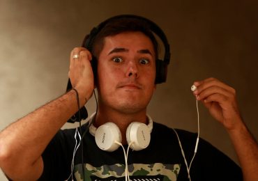 audição jovens riscos