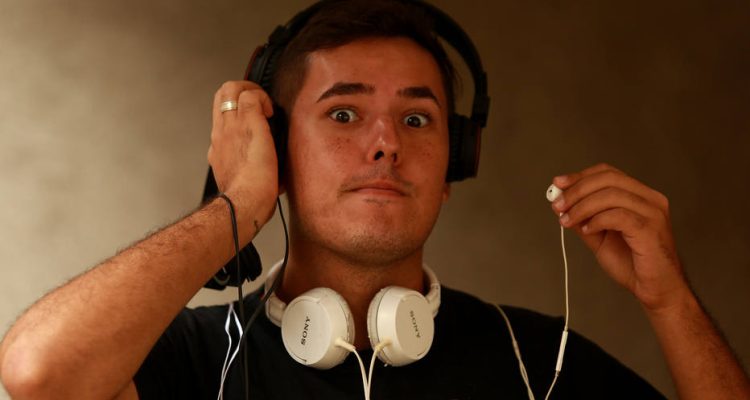 audição jovens riscos
