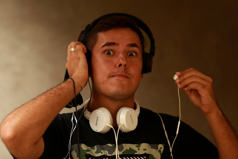 audição jovens riscos